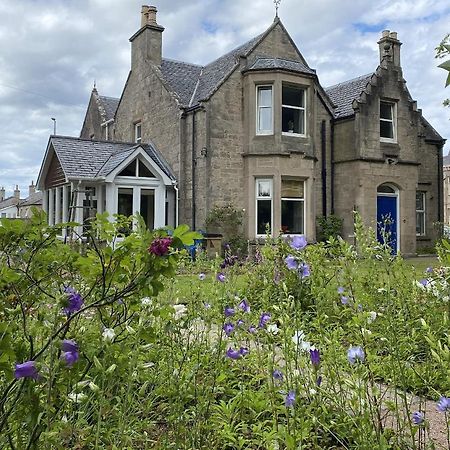 Glen Lyon Lodge Bed And Breakfast 네언 외부 사진