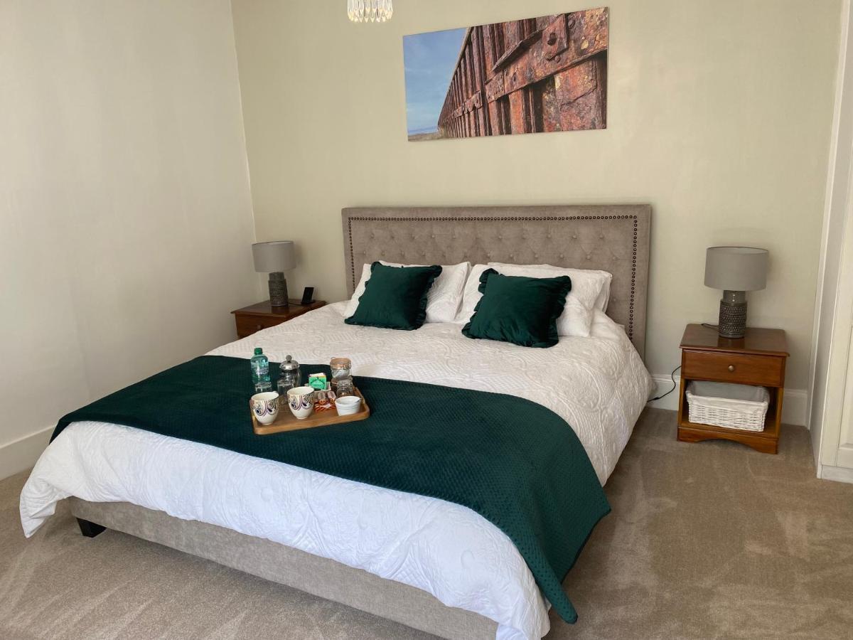 Glen Lyon Lodge Bed And Breakfast 네언 외부 사진