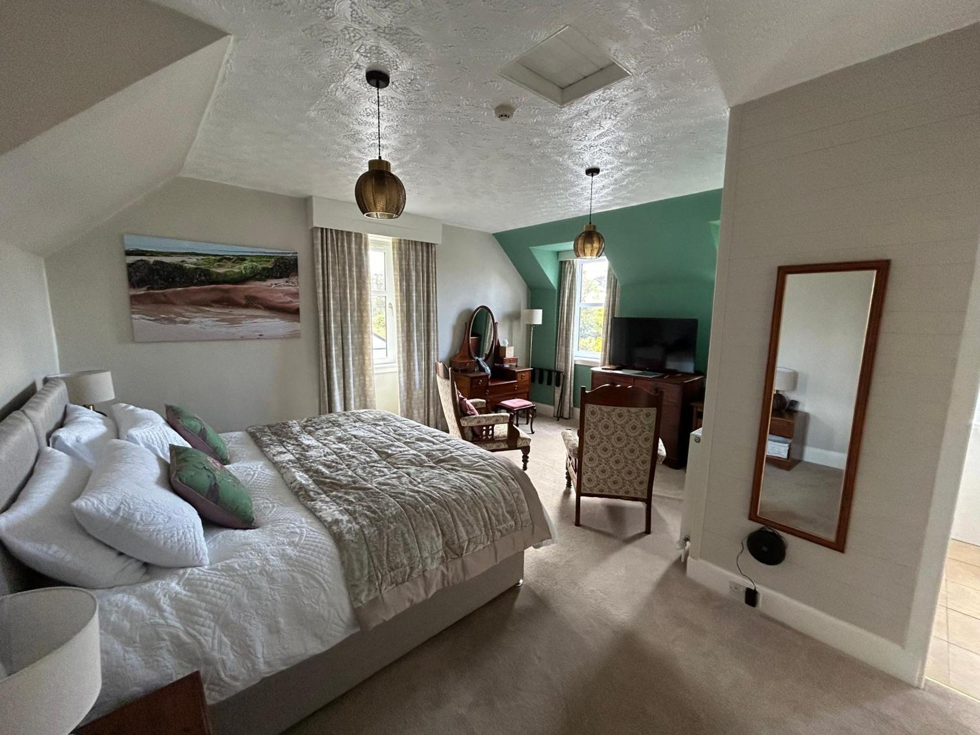 Glen Lyon Lodge Bed And Breakfast 네언 외부 사진