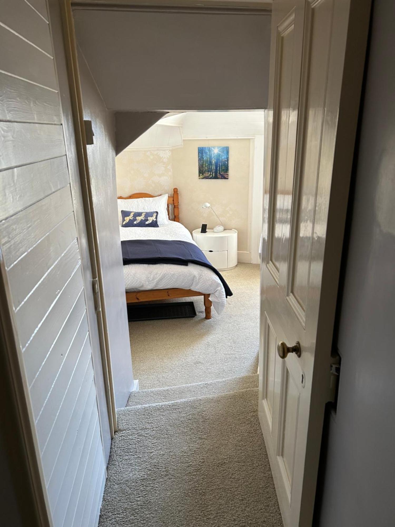 Glen Lyon Lodge Bed And Breakfast 네언 외부 사진
